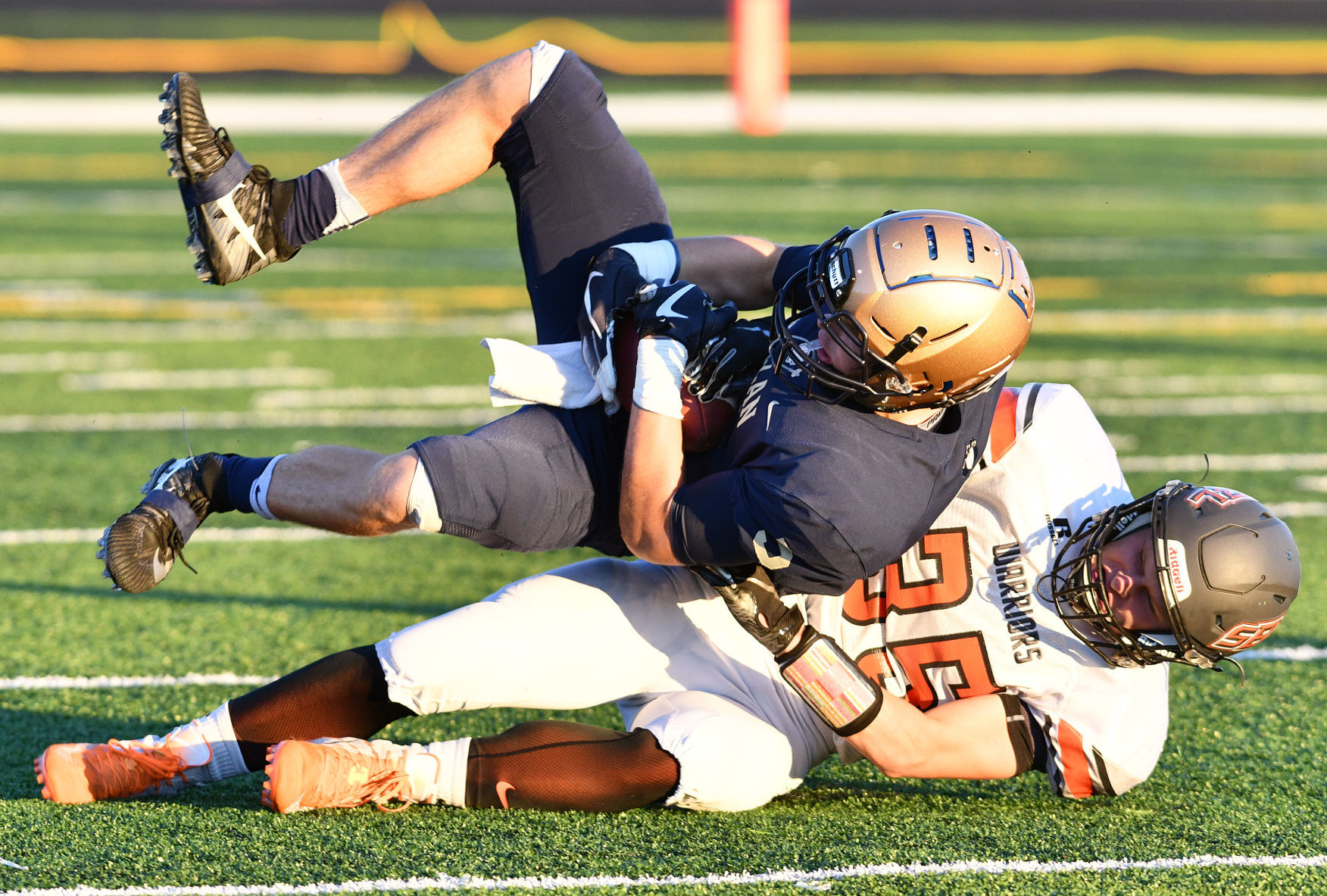 Bishop Heelan vs Sergeant Bluff-Luton football